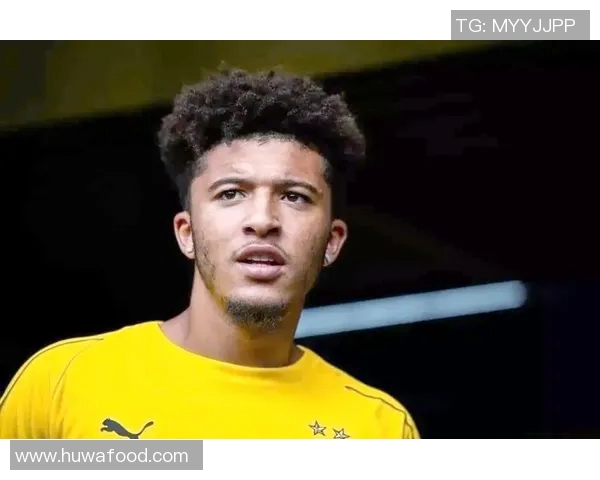 足球明星呆呆身材写真展现运动魅力与时尚风采的完美结合